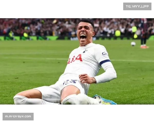 范德文参与门球主罚 热刺后卫展现多面能力