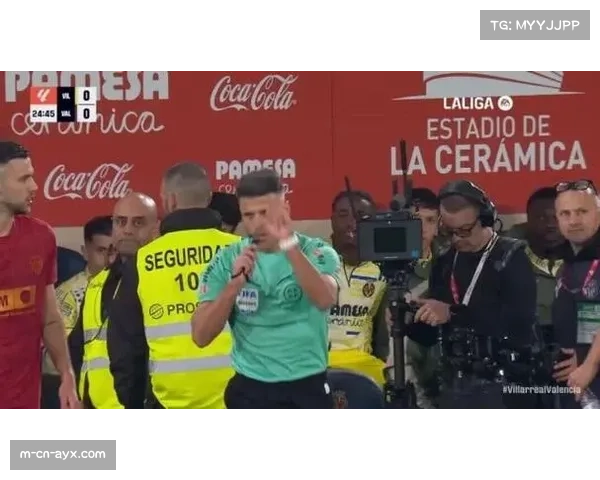 巴萨61分重返榜首 德容117次传球成功率97%创纪录 巴萨61分重返榜首 德容117次传球成功率97%创纪录